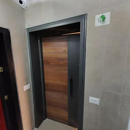 Frequency 286 טיראנה