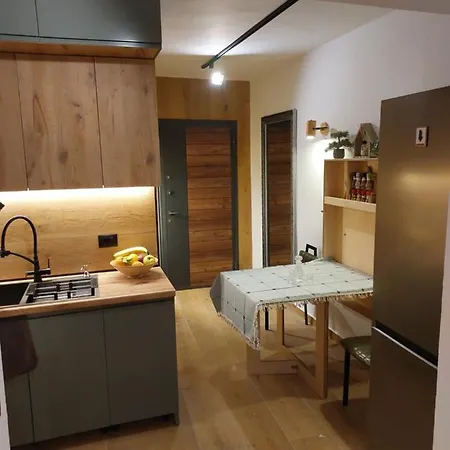 Frequency 286 * Tirana