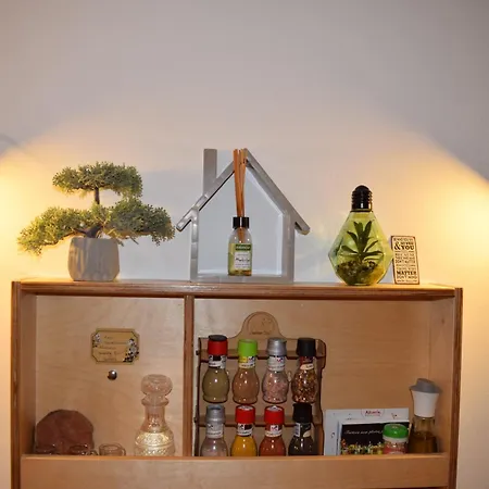 Frequency 286 * Tirana