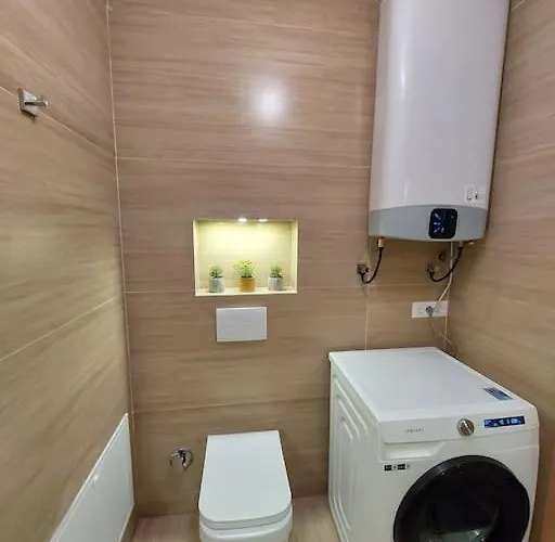 Frequency 286 * Tirana